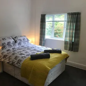 4 Avenue House Scarborough