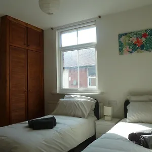Cosy Entire House In Central Sherwood Holiday home Nottingham
