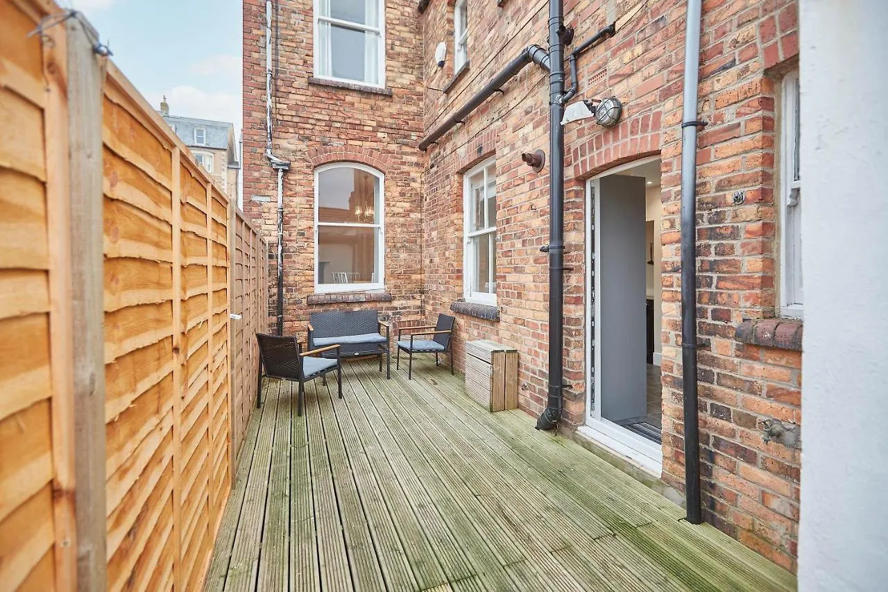 Host & Stay - The Townhouse Scarborough